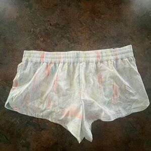 DSG Womens XL Stride‎ Shorts Torn Camo Multi